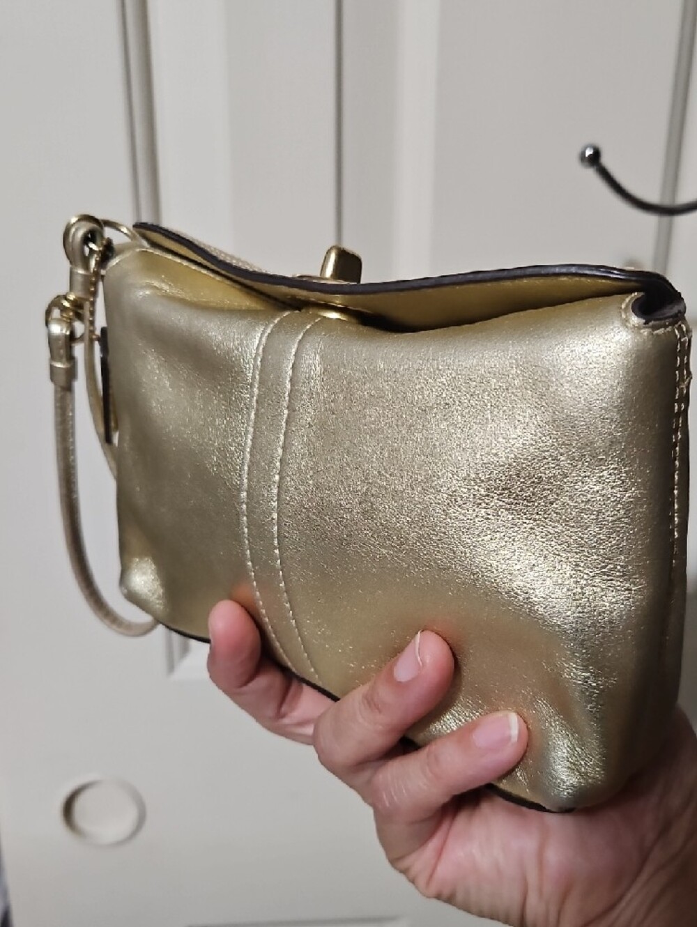 Coach NWOT Turnlock Metallic Gold Wristlet - Picture 2 of 15
